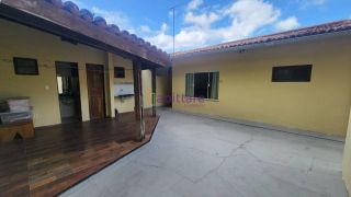 Casa no Condomínio Madri de 347m², 3 quartos na rua do Aririzal