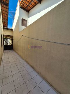 Casa no Condomínio Avalon com 4 quartos (1 suíte) no D'água