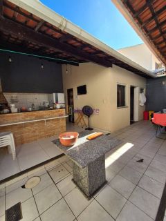 Casa no Condomínio Avalon com 4 quartos (1 suíte) no D'água