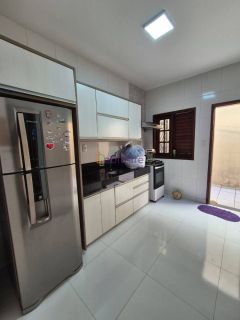 Casa no Condomínio Avalon com 4 quartos (1 suíte) no D'água