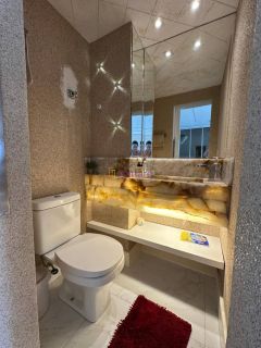 Vendo apartamento no Condomínio Toulon na Ponta do Farol
