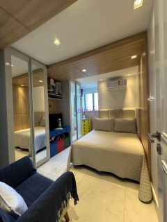Vendo apartamento no Condomínio Toulon na Ponta do Farol