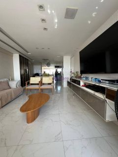 Vendo apartamento no Condomínio Toulon na Ponta do Farol