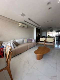 Vendo apartamento no Condomínio Toulon na Ponta do Farol