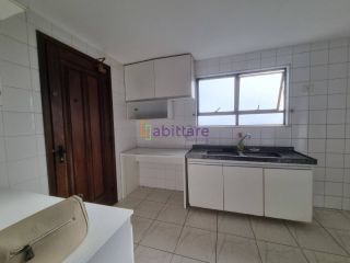 Vendo apartamento no Condomínio Toulon na Ponta do Farol