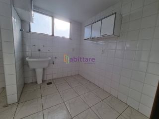 Vendo apartamento no Condomínio Toulon na Ponta do Farol