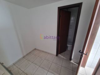 Vendo apartamento no Condomínio Toulon na Ponta do Farol