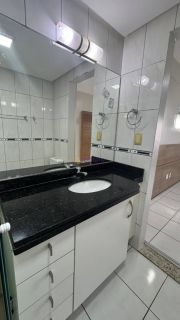Apartamento com 3 quartos (2 semi suítes) no Ed. Montreal - Renasncença
