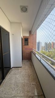 Apartamento com 3 quartos (2 semi suítes) no Ed. Montreal - Renasncença