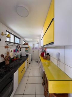 Apartamento com 3 quartos (1 suíte e 2 semi suítes) no Ed. Montreal - Renasncença