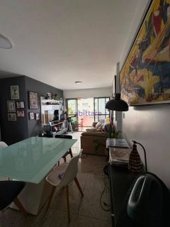 Apartamento com 3 quartos (1 suíte e 2 semi suítes) no Ed. Montreal - Renasncença