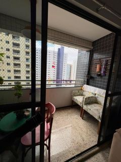 Apartamento com 3 quartos (1 suíte e 2 semi suítes) no Ed. Montreal - Renasncença