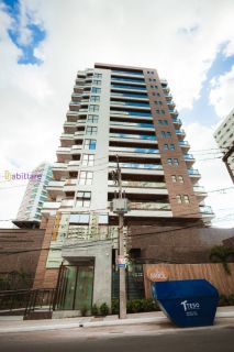 Apartamento de 109m² com 3 suítes no Porto Farol - Ponta do Farol