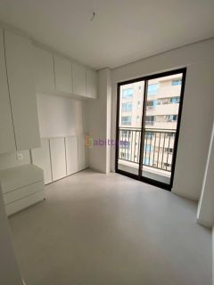Alugo apartamento no condominio Quartier - 4 suítes