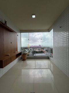 Condomínio Turim - Apartamento de 77m² MOBILIADO com 2 suítes no Calhau