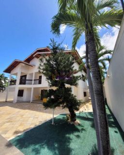 Casa duplex de 498m² com 4 suítes e área lazer no Quintas do Calhau (lado praia)