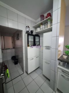 Apartamento MOBILIADO de 53m² com 2 quartos (1 suíte) no Green Blue - Rua do Aririzal