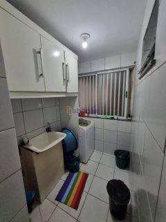 Apartamento MOBILIADO de 53m² com 2 quartos (1 suíte) no Green Blue - Rua do Aririzal