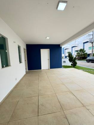 Casa de condomínio no Araçagy de 135m² com 3 quartos (1 suíte) + quintal amplo - MOBILIADA.