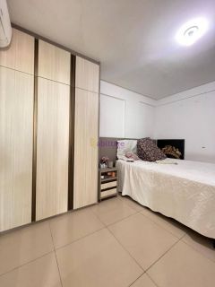 Apartamento de 82m² na Ponta do Farol com 03 quartos.