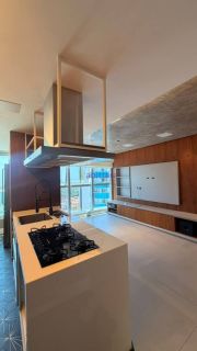 Apartamento de 82m² na Ponta do Farol com 03 quartos.