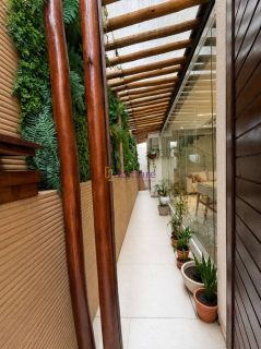 Casa de 199m² no Condomínio Berlin com 04 suítes (01 master) + lazer privativo.