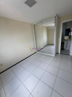 Apartamento de 78m² com 3 quartos (1 suíte) no Edifício Bahrein - Renascença 2