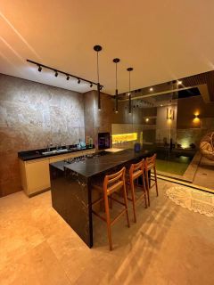 Casa duplex no Enseada dos Ventos no Araçagy de 240m², 4 suítes e fino acabamento