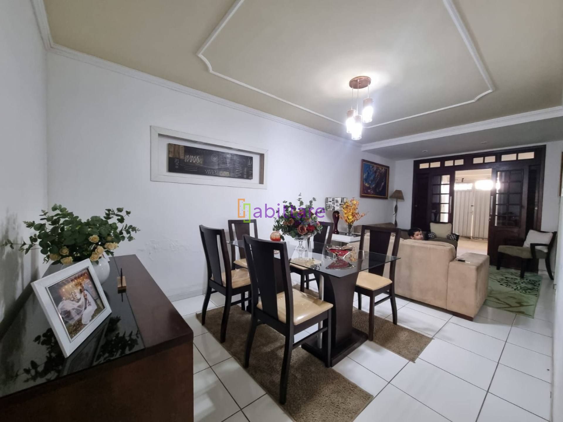 Casa Residencial com 150m² de area construída no Planalto Vinhais I  - 04 quartos.