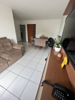 Apartamento de 94m² com 03 quartos (1 suíte) na Ponta do Farol