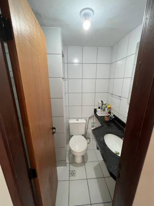 Apartamento de 94m² com 03 quartos (1 suíte) na Ponta do Farol