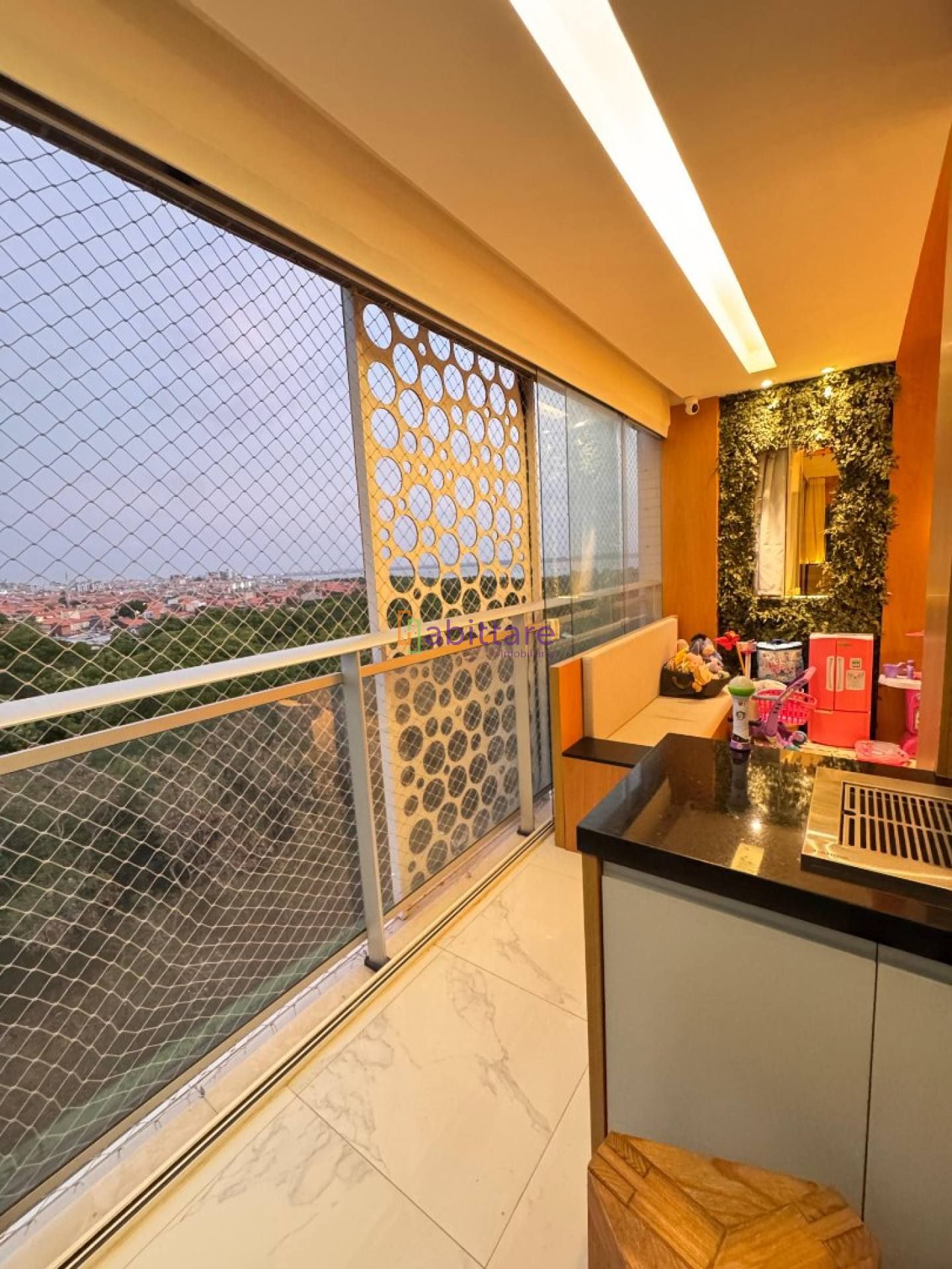 Aluguel de apartamento no Aivia Cube Residence de 86m² com 2 suítes na Península