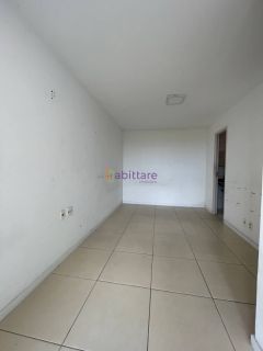 Alugo apartamento com 2 quartos (1 suíte) no Ilha Parque Residence