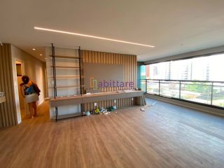 Edifício Solarium - Apartamento de 106m² com 03 suítes na Ponta D'areia.