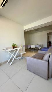 Alugo apartamento com 2 quartos (1 suíte) no Edifício Porto Seguro