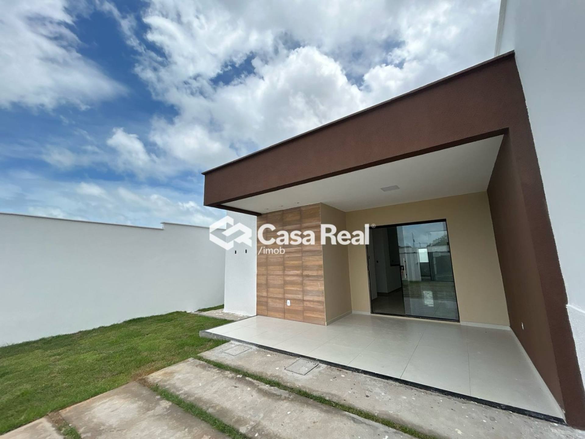 Casa disponível na Planta