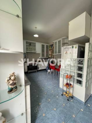 Casa Duplex Residencial com perfil comercial