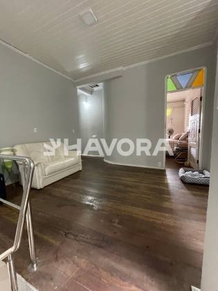 Casa Duplex Residencial com perfil comercial