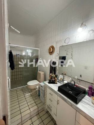 Casa Duplex Residencial com perfil comercial