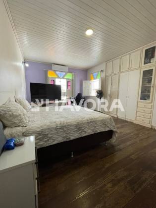 Casa Duplex Residencial com perfil comercial
