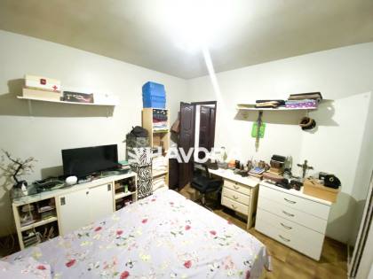 Casa ampla à venda no Jardim Renascença