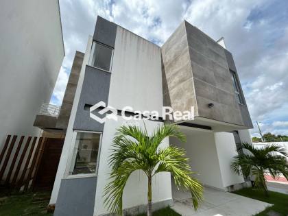 Casa Nova disponível no Condomínio Berlim
