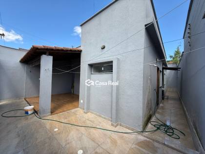 Linda casa no Jardim Turu