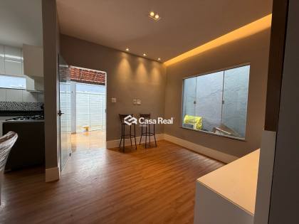 Linda casa no Jardim Turu