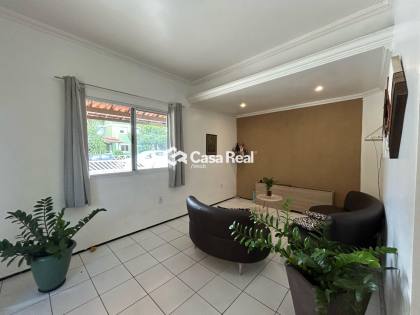 Casa em Condomínio Fechado na Av. General Arthur Carvalho