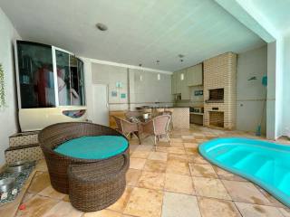 Ótima opção de casa aqui no Araçagy , na descida para a Praia do Meio!