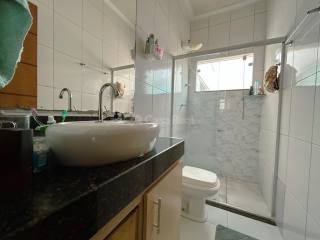Ótima opção de casa aqui no Araçagy , na descida para a Praia do Meio!