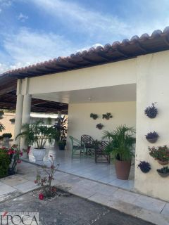 CASA NO BAIRRO JÓQUEI