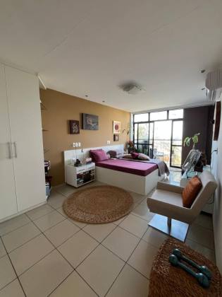 CONDOMÍNIO BEVERLY HILLS