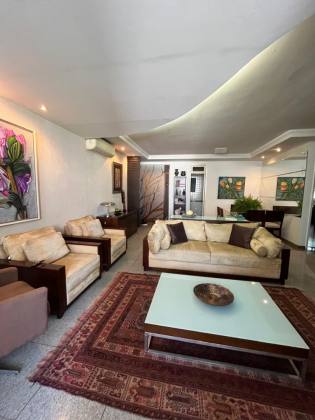 CONDOMÍNIO BEVERLY HILLS